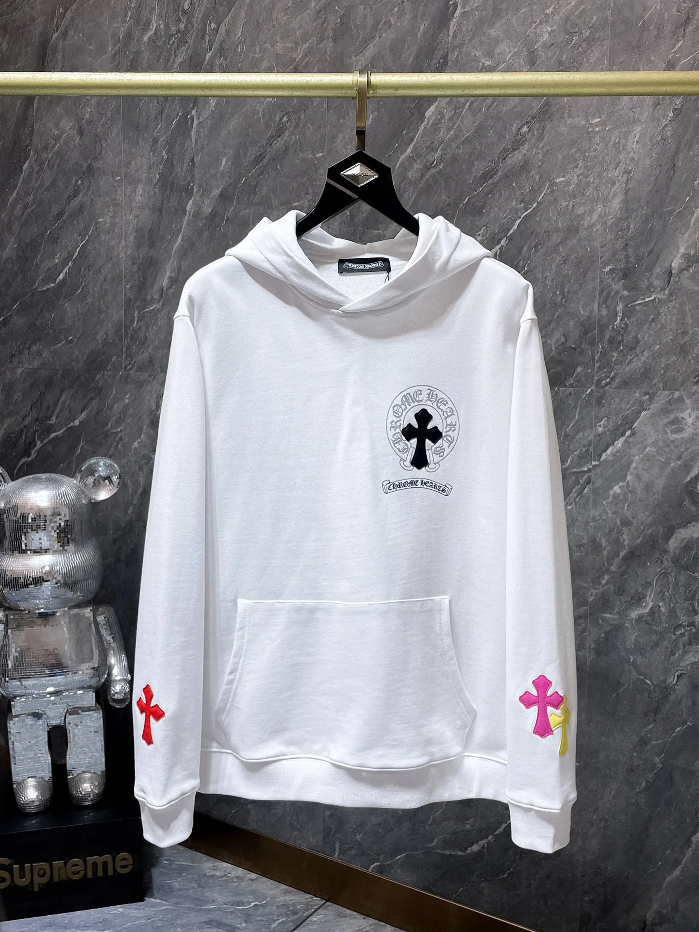 P250 Chrome Hearts Autumn and Winter 2025 Counter Synchronization Chrome Colorful Cross Piece Leather Sanskrit Horseshoe Hooded Sweatshirt Improved Customized Version 1:1 High Weight High Quality Fabric Recommended Color: White Black Size: S, M, L, XL